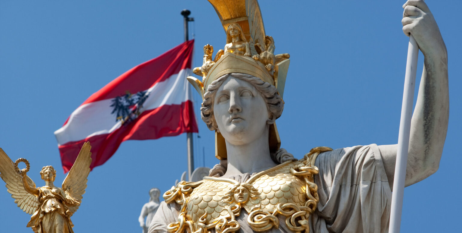 pallas athene vor dem parlament